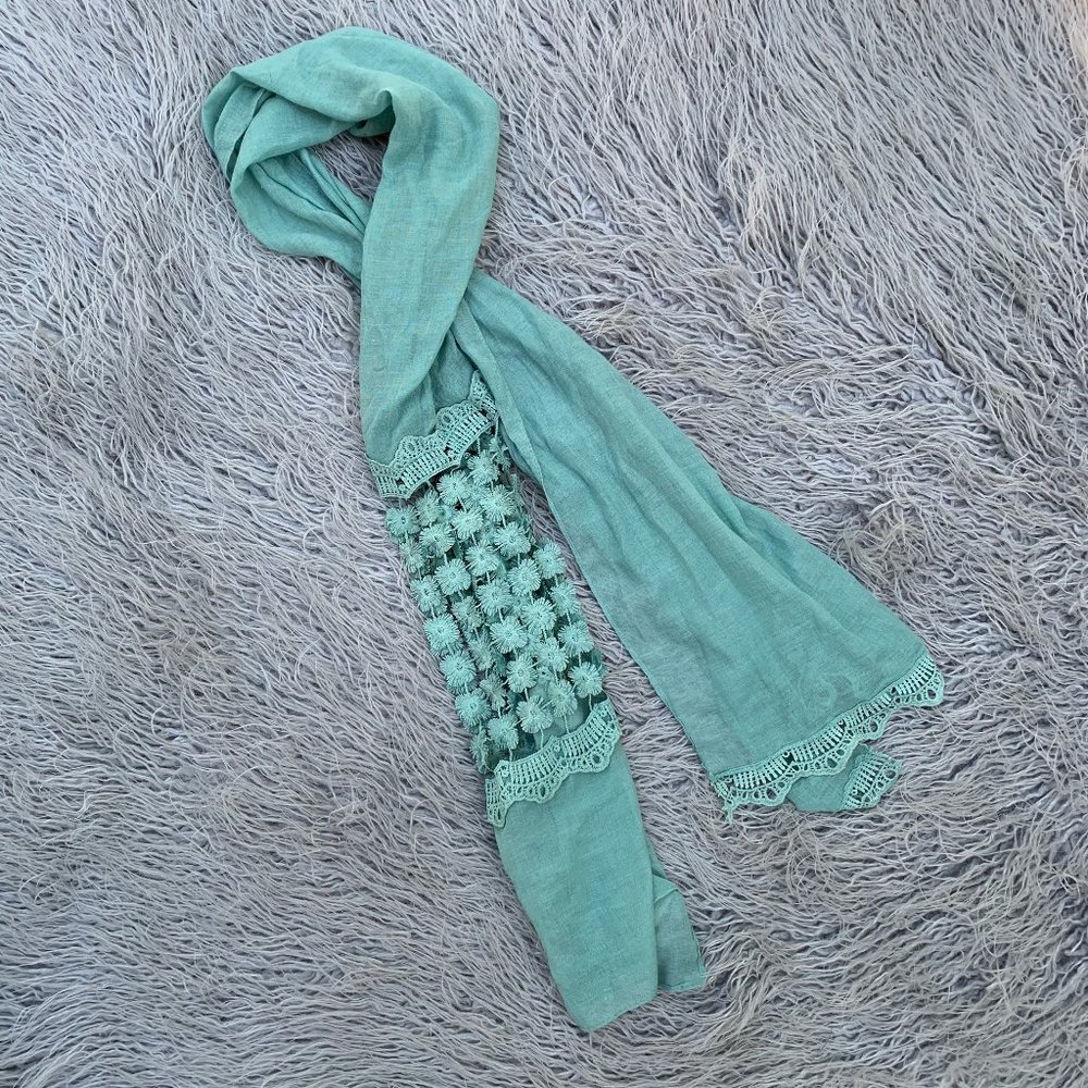 WinWin Floral Lace Cutout Lightweight Scarf